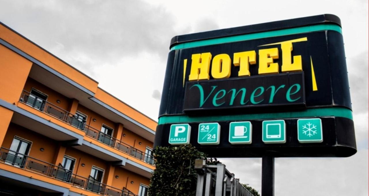 Hotel Venere Villaricca ภายนอก รูปภาพ